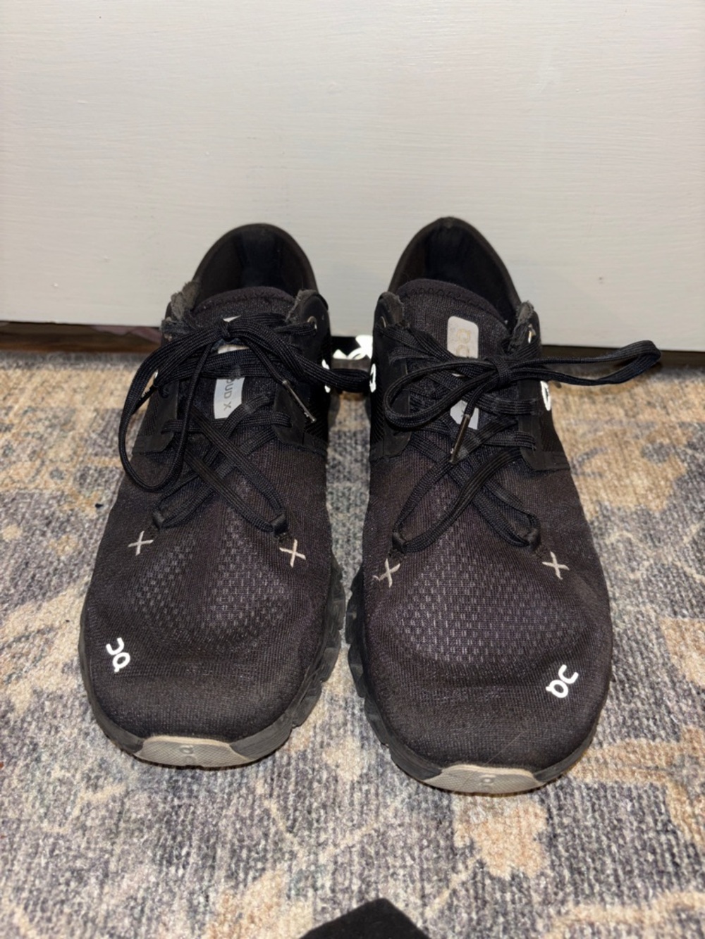 On Cloud Men's Black Athletic Running Shoes